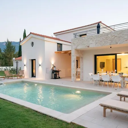 Ionian Trilogy Luxury Sami (Kefalonia)