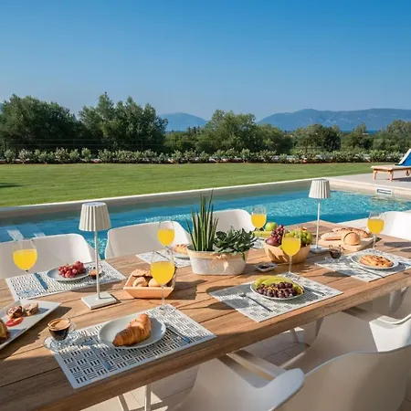 ヴィラ Ionian Trilogy Luxury サミ