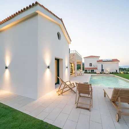 Ionian Trilogy Luxury * サミ