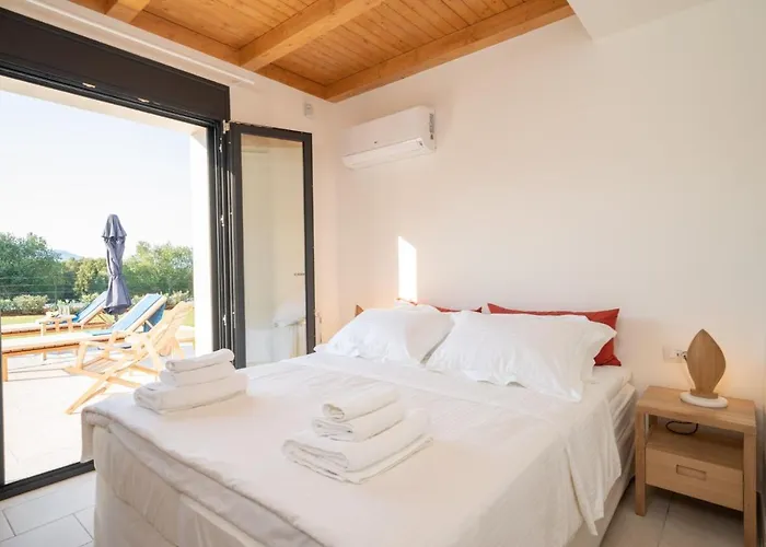 Ionian Trilogy Luxury Számi