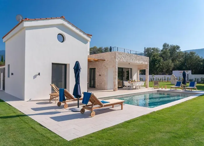 Ionian Trilogy Luxury Számi