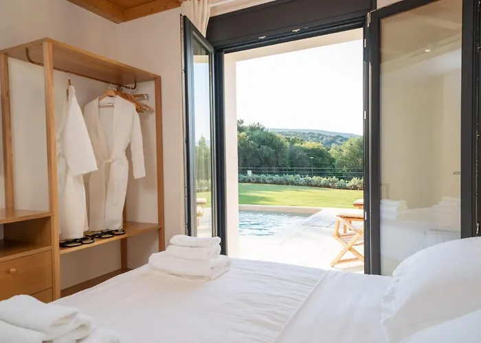 Ionian Trilogy Luxury * Számi