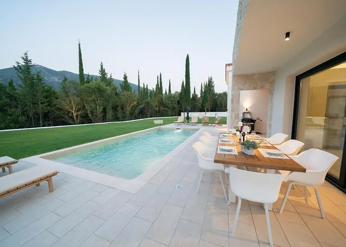 빌라 Ionian Trilogy Luxury *